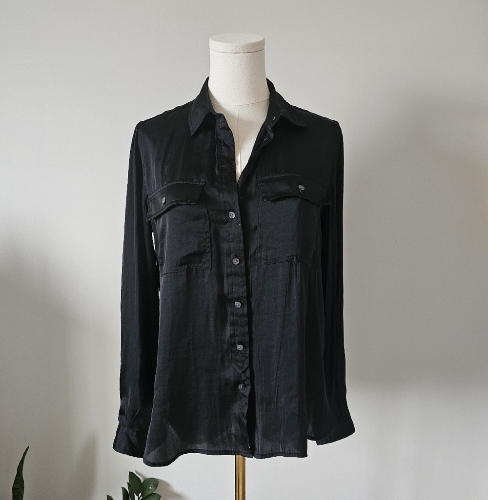 Banana Republic XS satin Black Button Down Shirt